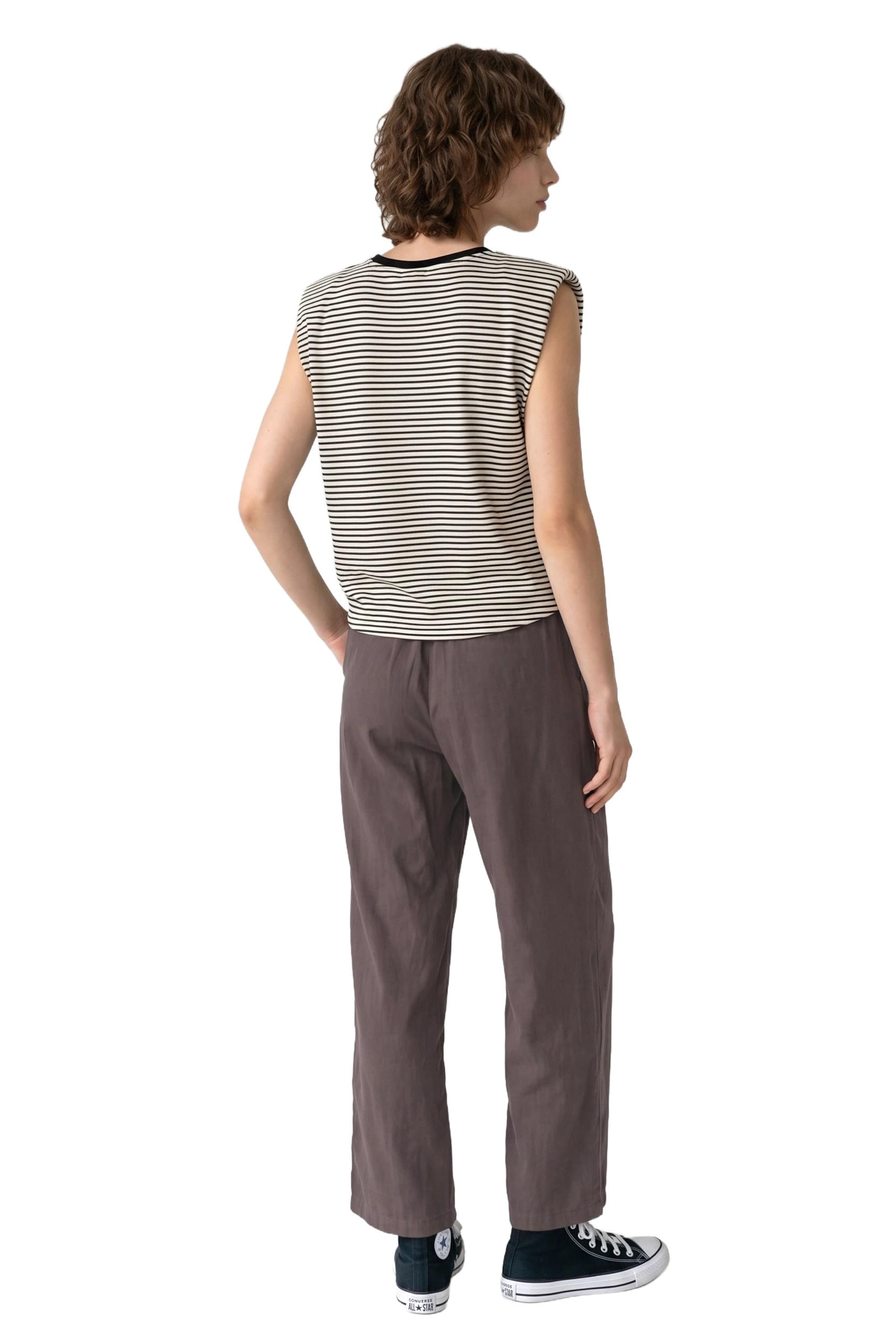 No Matter What Regular Trousers in Brown