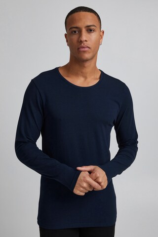 T-Shirt 'Theo' Casual Friday en bleu : devant