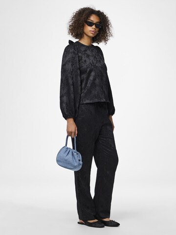 Regular Pantalon 'NETHE' PIECES en noir