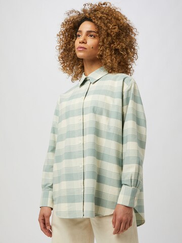 WEEKDAY - Blusa 'Edyn' en verde: frente