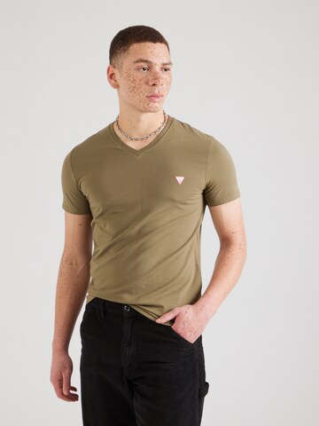 GUESS T-Shirt in Grün: Vorderseite