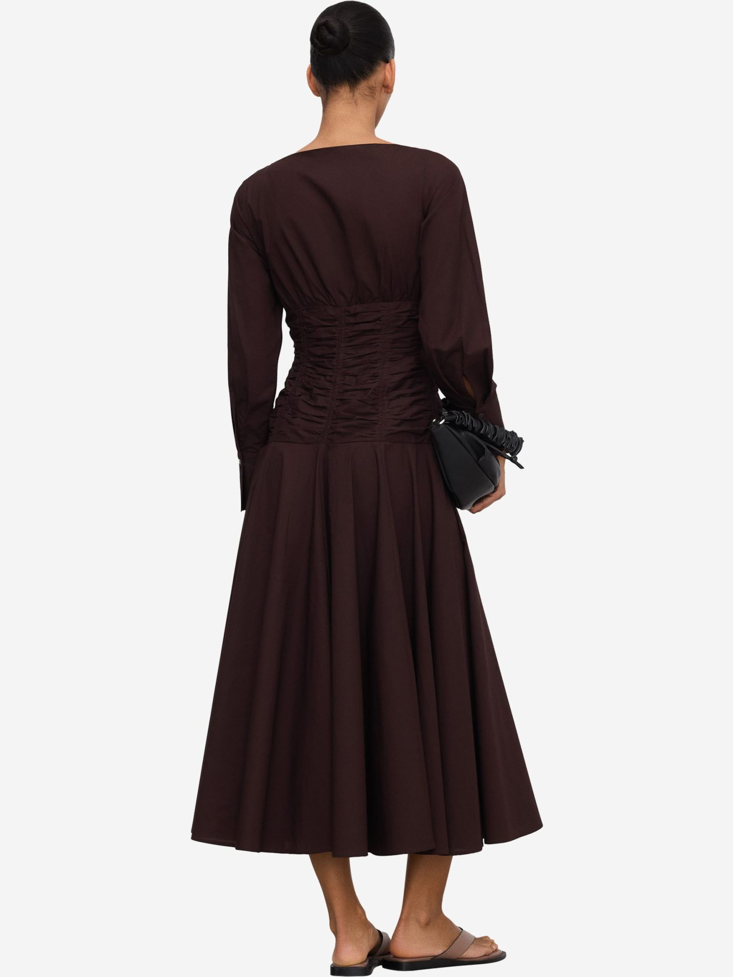 Adolfo Dominguez Mekko värissä ruskea