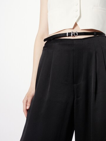 Wide leg Pantaloni cutați de la Miss Sixty pe negru