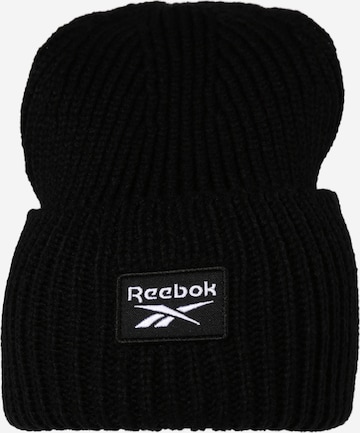 Căciulă de la Reebok pe negru