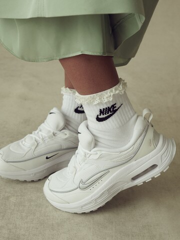 Nike Sportswear Ниски маратонки 'AIR MAX BLISS' в бяло