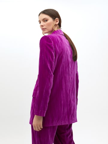Lola Casademunt Blazer in Pink