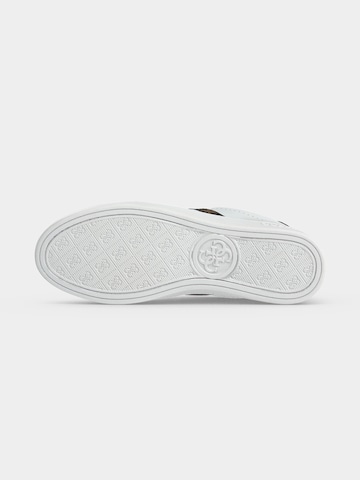 GUESS - Zapatillas deportivas bajas 'BARLIE' en blanco