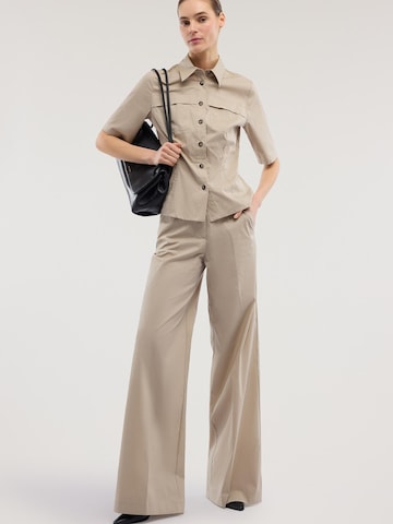Wide leg Pantaloni di Trussardi in beige