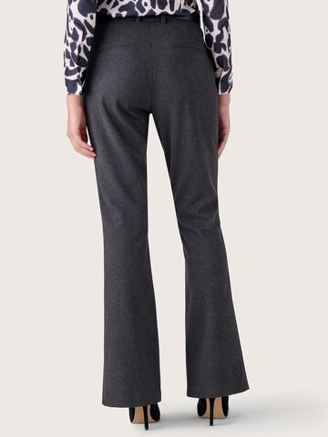 Flared Pantaloni di Camomilla Italia in blu