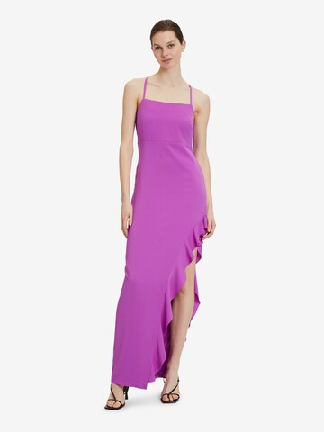 Vera Mont Evening Dress in Purple: front