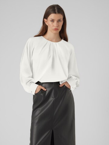 VERO MODA Blouse 'SOFIE' in White: front