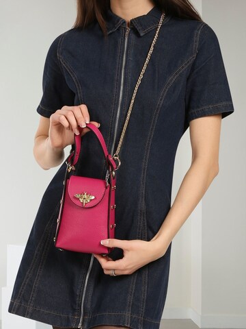 Florence Schoudertas in Roze