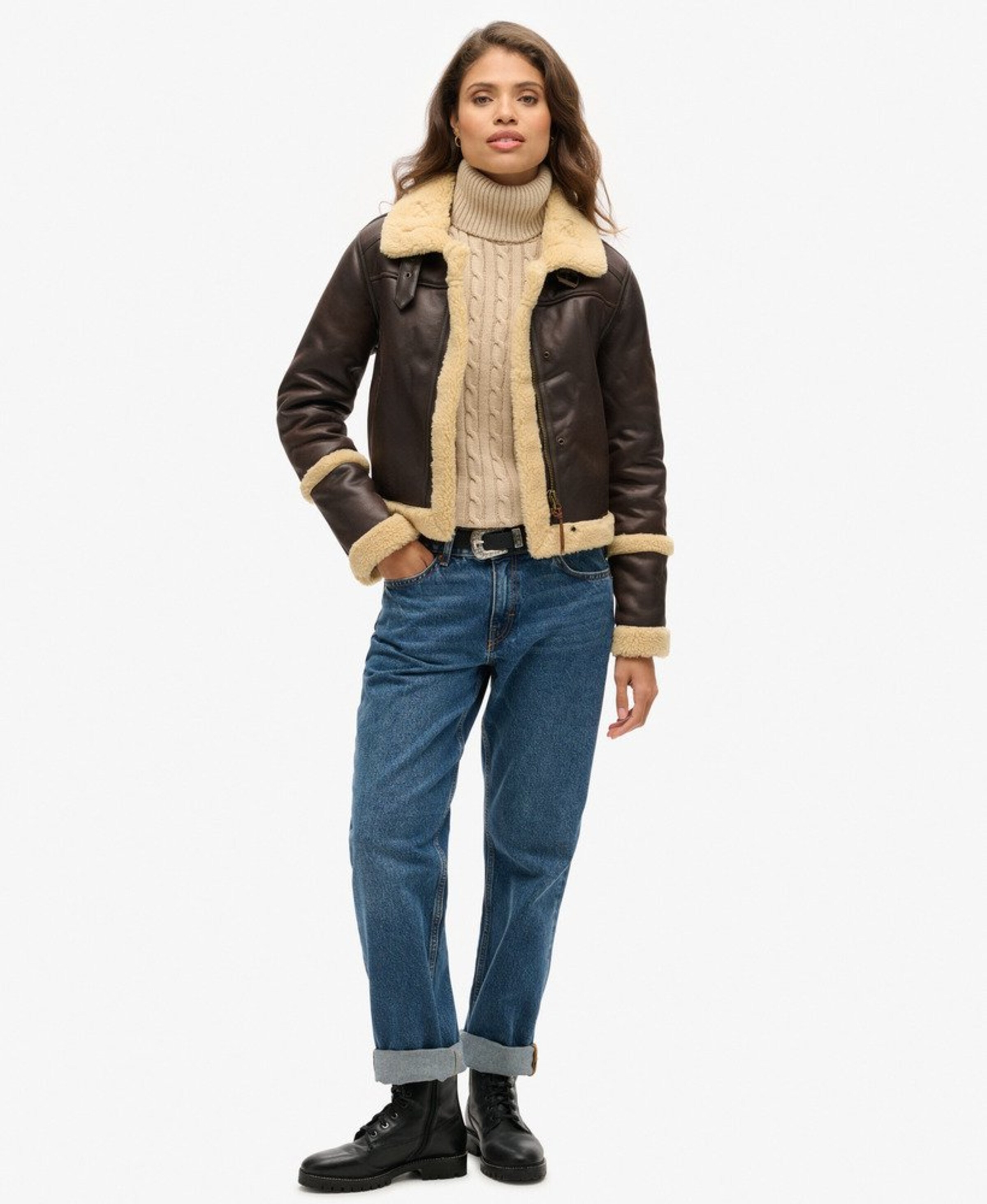 Superdry Trui in Beige: voorkant