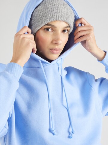 Sweat-shirt 'CHILLI' PIECES en bleu