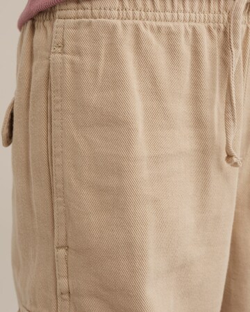 WE Fashion Regular Hose in Beige