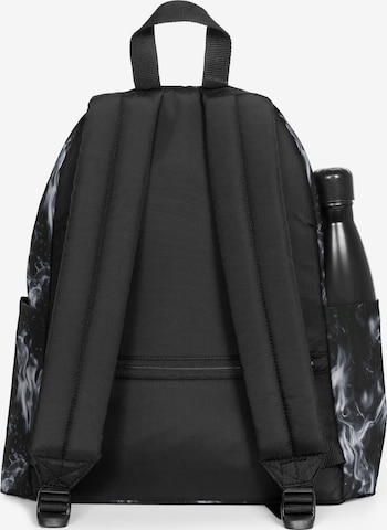 Zaino 'DAY PAK'R' di EASTPAK in nero