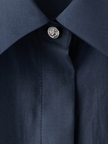 Camicia da donna 'Smokey' di MANGO in blu