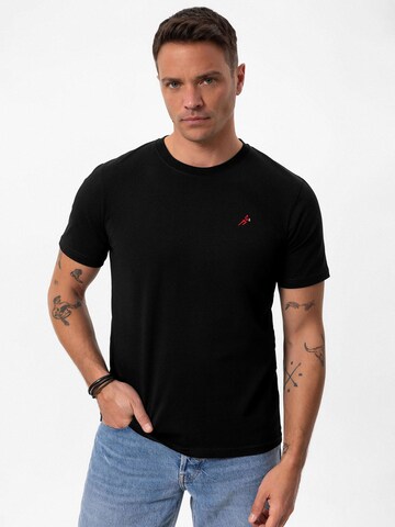 Moxx Paris T-shirt i svart: framsida