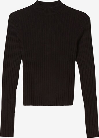 Bershka Sweater in Black: front