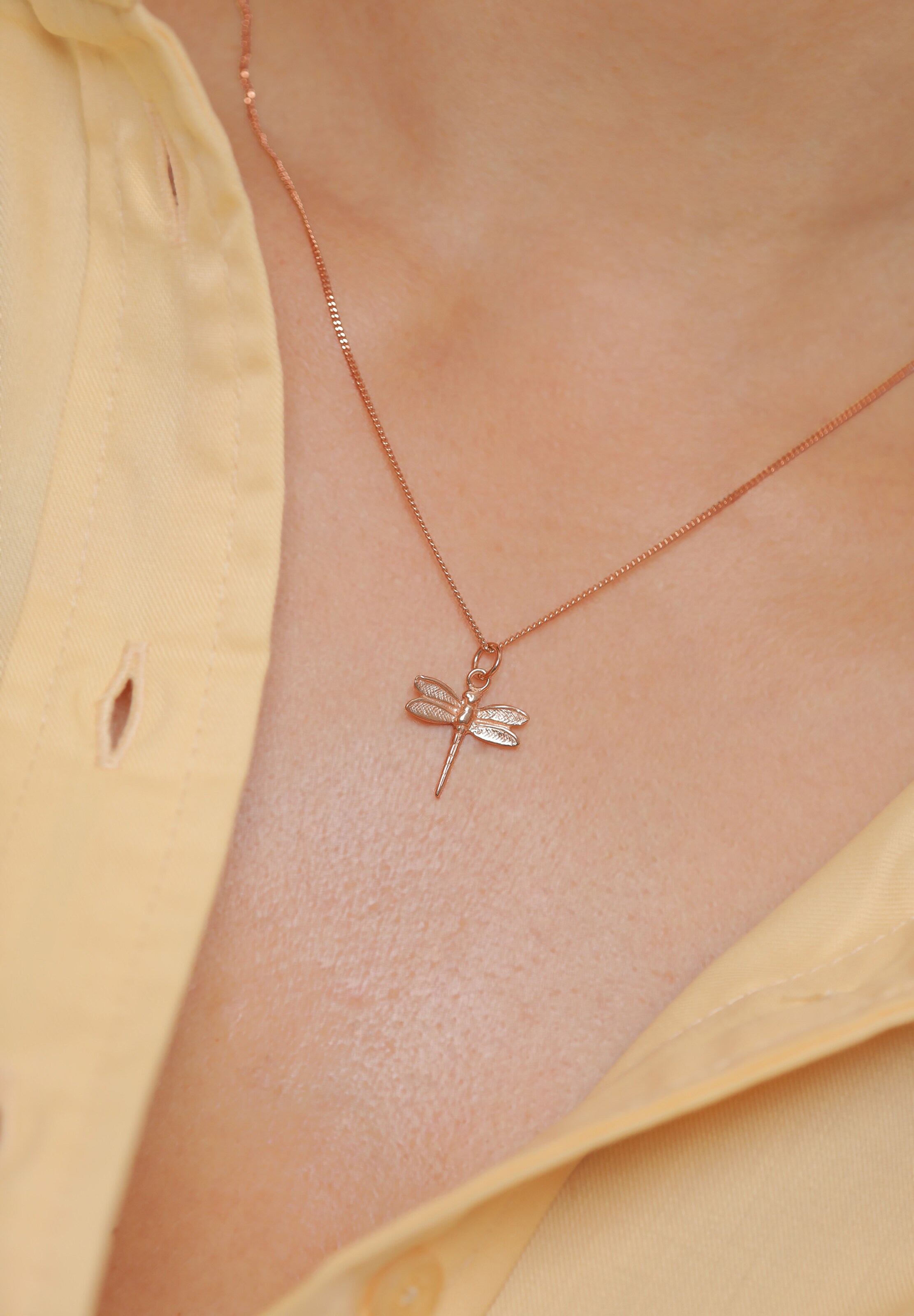 ELLI Necklace in Gold: front