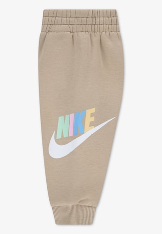 Nike Sportswear Joggingdragt 'CLUB' i beige