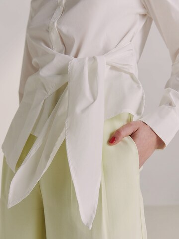 Guido Maria Kretschmer Women Blouse 'Chelsea' in Wit