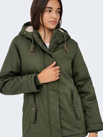 ONLY Átmeneti parka 'ONLWILDA' - zöld