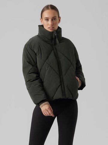 VERO MODA Winterjas 'ROGUE' in Zwart: voorkant