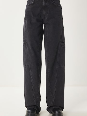 Loosefit Jeans cargo di Happiness İstanbul in nero: frontale