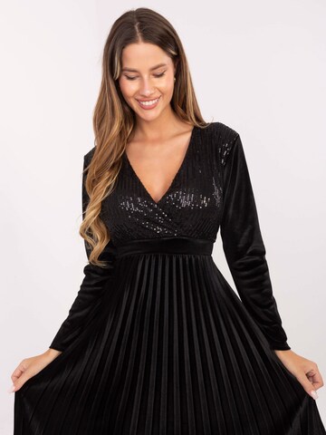 Madnezz House Dress in Black