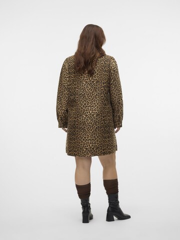 Robe 'Clucie' Vero Moda Curve en beige