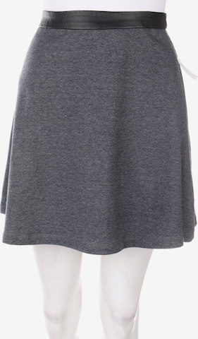 Reserved Skirt in M in Grey: front