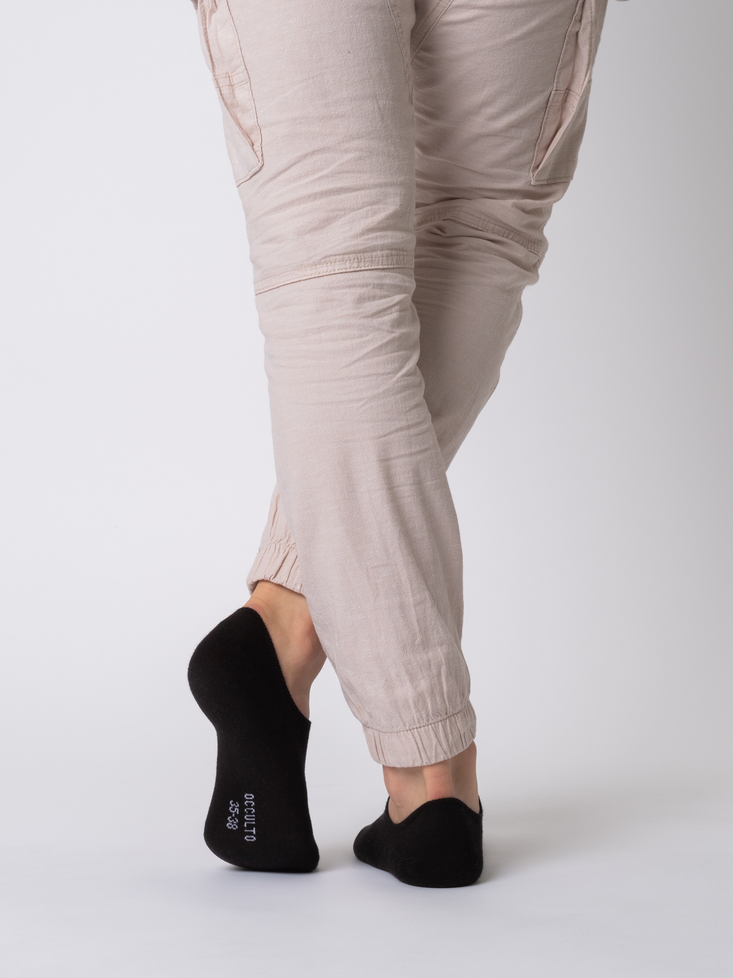 Chaussure basse 'Solana' Occulto en noir : devant