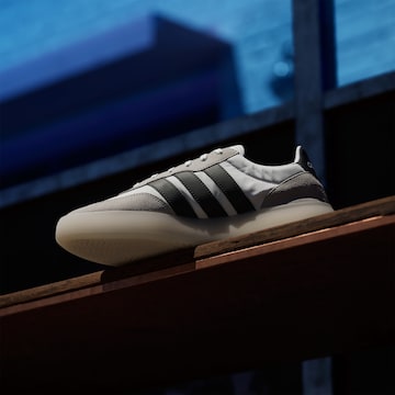 ADIDAS SPORTSWEAR Σνίκερ χαμηλό 'Barreda Decode' σε λευκό