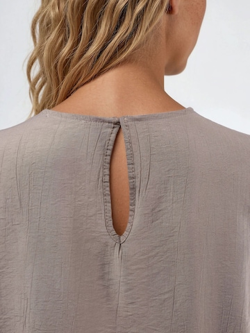 Busem Bluse in Braun