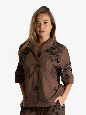 Ottod’Ame Regular fit Button Up Shirt in Brown: front
