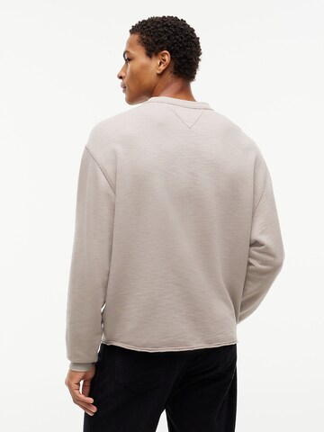 Tommy Jeans Sweatshirt in Grey