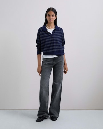 Scalpers Svetr – modrá: přední strana