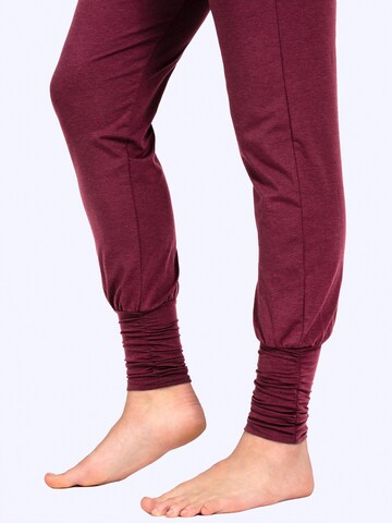 Magadi Regular Workout Pants 'Paula' in Red