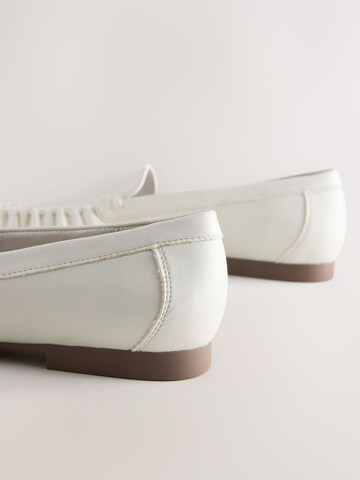 Next Παντοφλέ σε λευκό