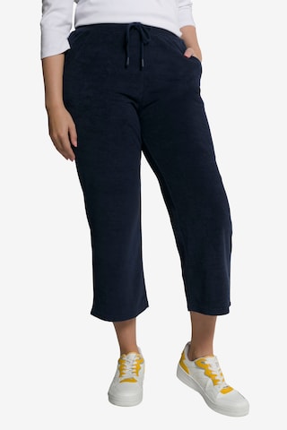 Ulla Popken Bootcut Broek in Blauw: voorkant