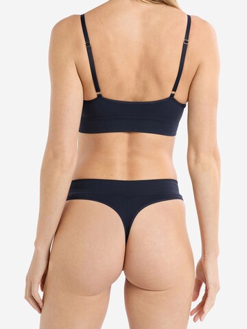 String 'Effortless' di ETAM in blu