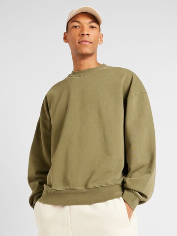 TOPMAN Sweatshirt in Groen: voorkant