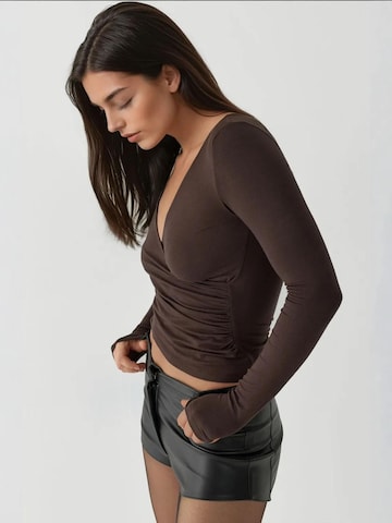 T-shirt Hiccup en marron