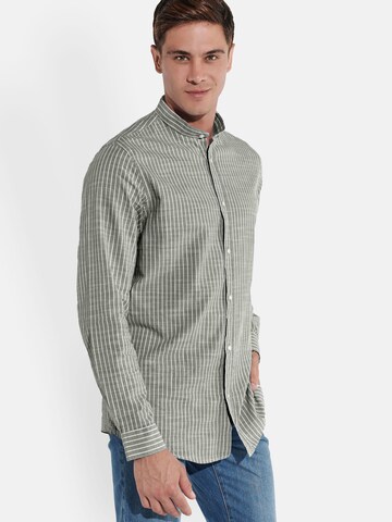 Coupe regular Chemise Steffen Klein en vert