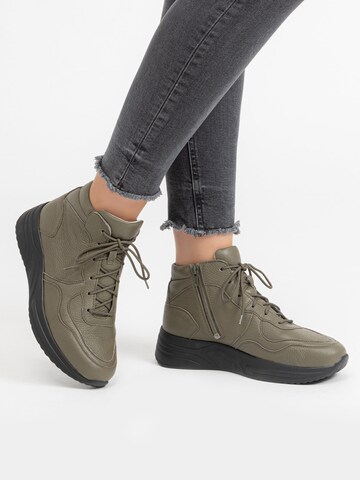 VITAFORM Schnürstiefelette in Grün