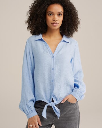 WE Fashion Blouse in Blue: front