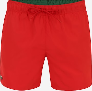 Shorts de bain LACOSTE en rouge : devant