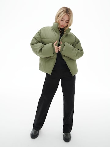 LENI KLUM x ABOUT YOU Winter Jacket 'Lilli' in Green