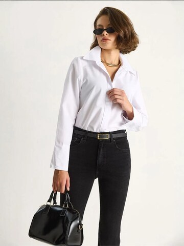 Bianco Lucci - Blusa em branco